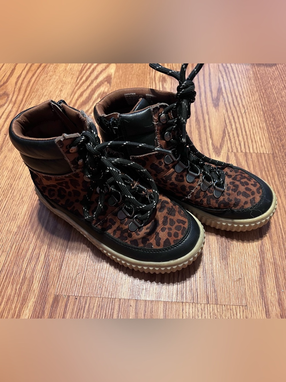 Wonder Nation - Leopard Print Lace-Up Girl’s Hiking Boot - Brown size 13